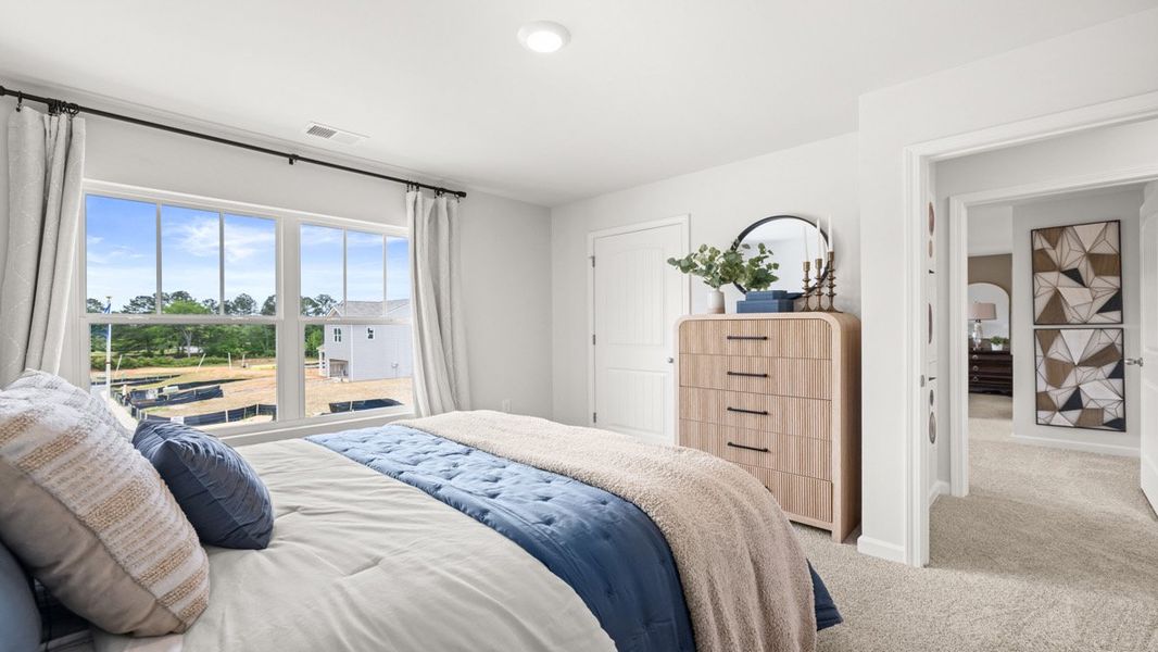 Representative furnished interior of a home built from the BELHAVEN by D.R. Horton in Pointe Park, Union City (Image 42).