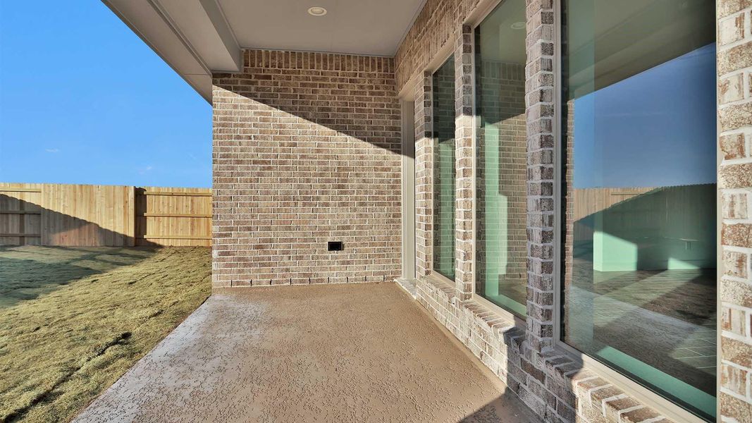 Exterior details and patio area of a home in Elyson, Katy (Image 3).