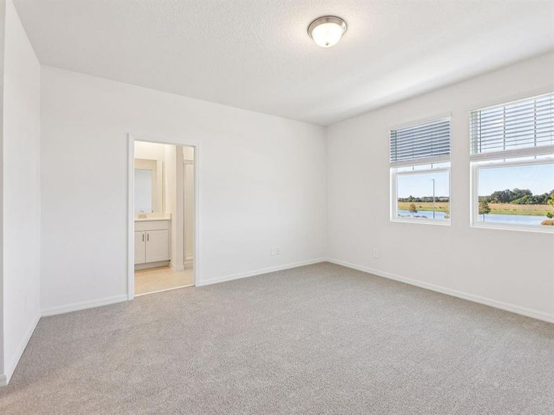 Spacious, unfurnished interior of a new home in The Meadow at Crossprairie Bungalows, St. Cloud (Image 10).
