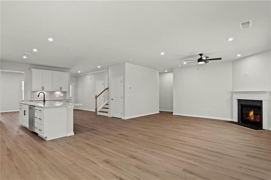 Spacious, unfurnished interior of a new home in Watermist at Mirror Lake, Villa Rica (Image 12). Spacious, unfurnished interior of a new home in Watermist at Mirror Lake, Villa Rica (Image 12).