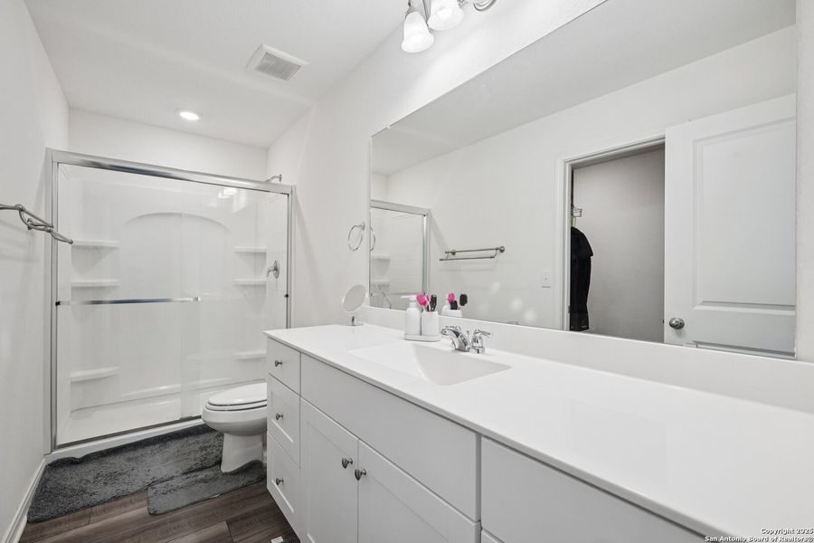 Furnished interior view inside a new home in Sutton Farms, San Antonio (Image 17). Furnished interior view inside a new home in Sutton Farms, San Antonio (Image 17).