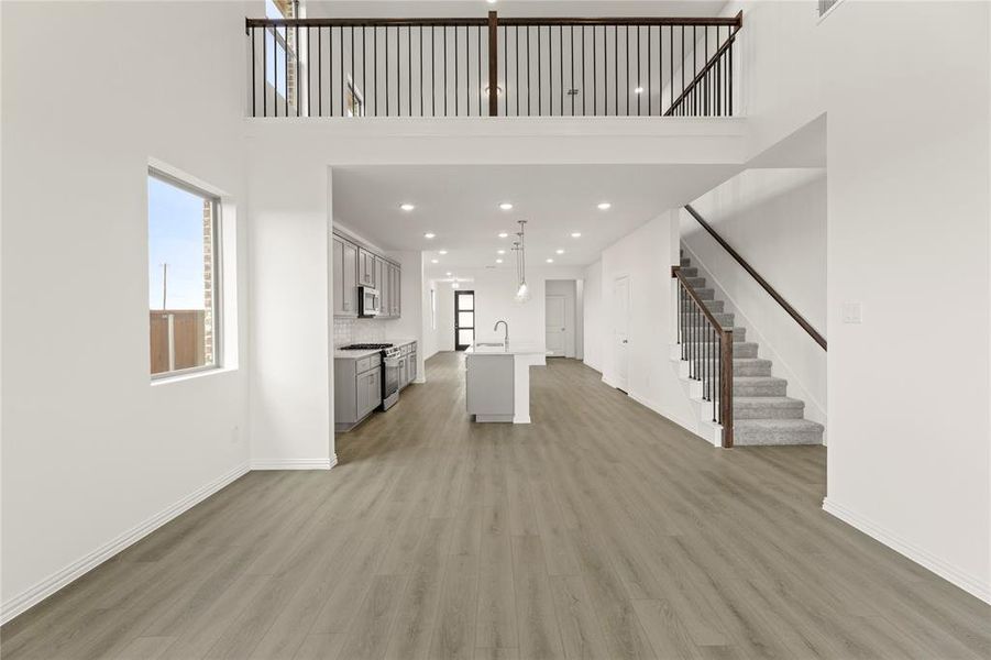 Spacious, unfurnished interior of a new home in Creekview Fossil Ridge, Pilot Point (Image 13).