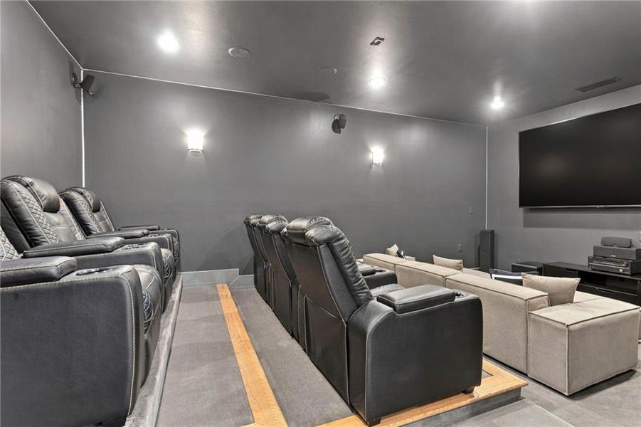 Image 36 of a home in .