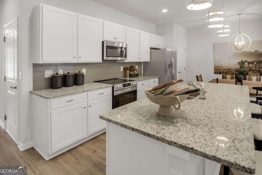 Furnished interior view inside a new home in Stonebridge North, Macon (Image 10).
