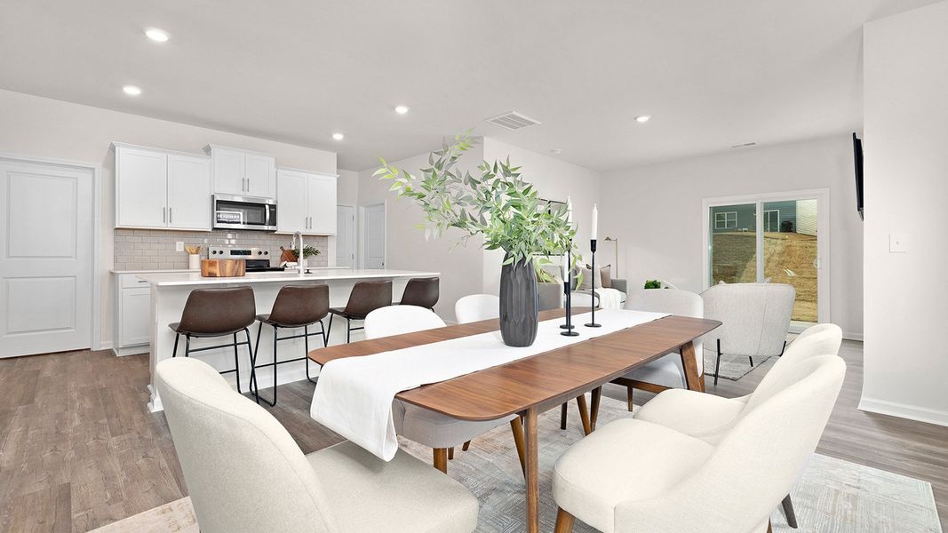 Representative furnished interior of a home built from the Plan by D.R. Horton in Valley View, Waynesville (Image 9). Representative furnished interior of a home built from the Plan by D.R. Horton in Valley View, Waynesville (Image 9).