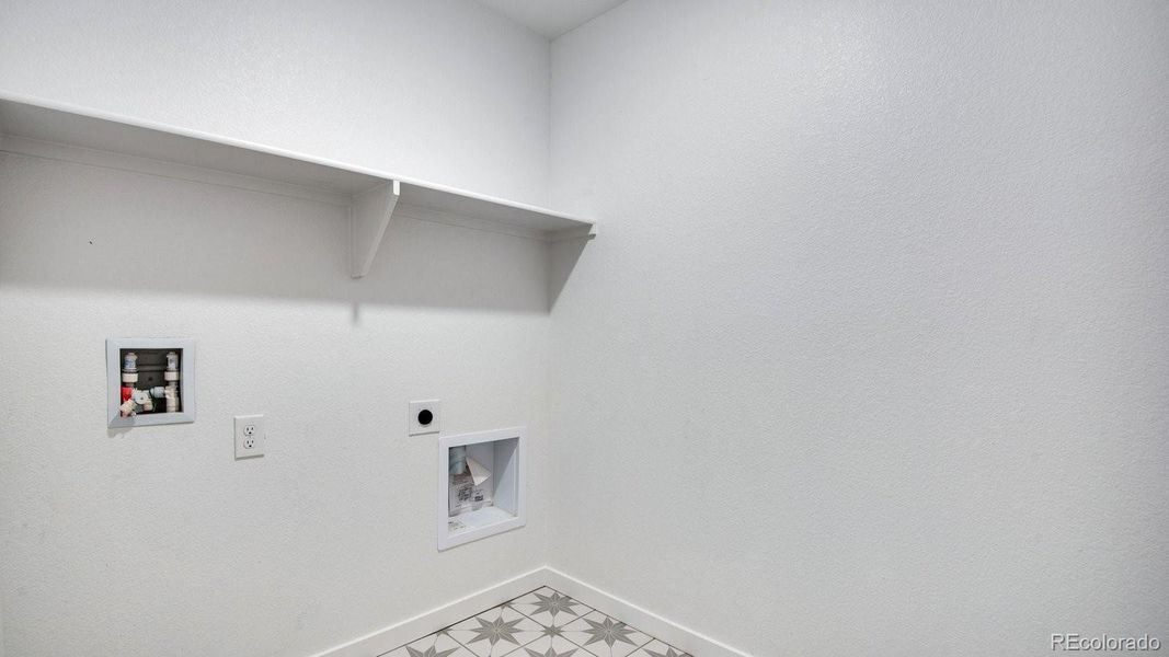 Spacious, unfurnished interior of a new home in Timberleaf, Thornton (Image 38). Spacious, unfurnished interior of a new home in Timberleaf, Thornton (Image 38).