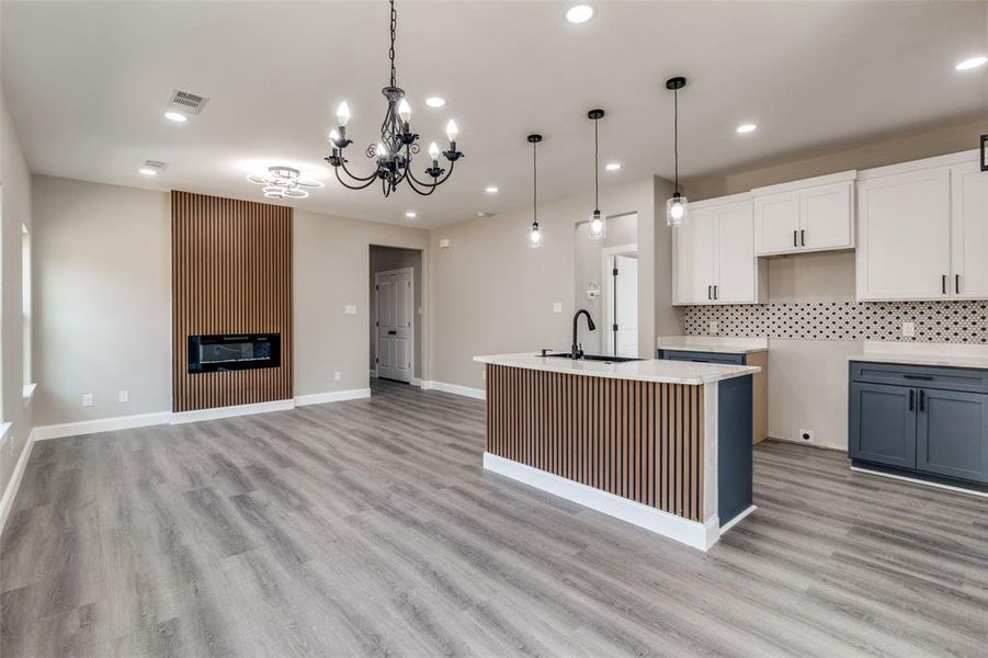 Furnished interior view inside a new home in , Dallas (Image 10).