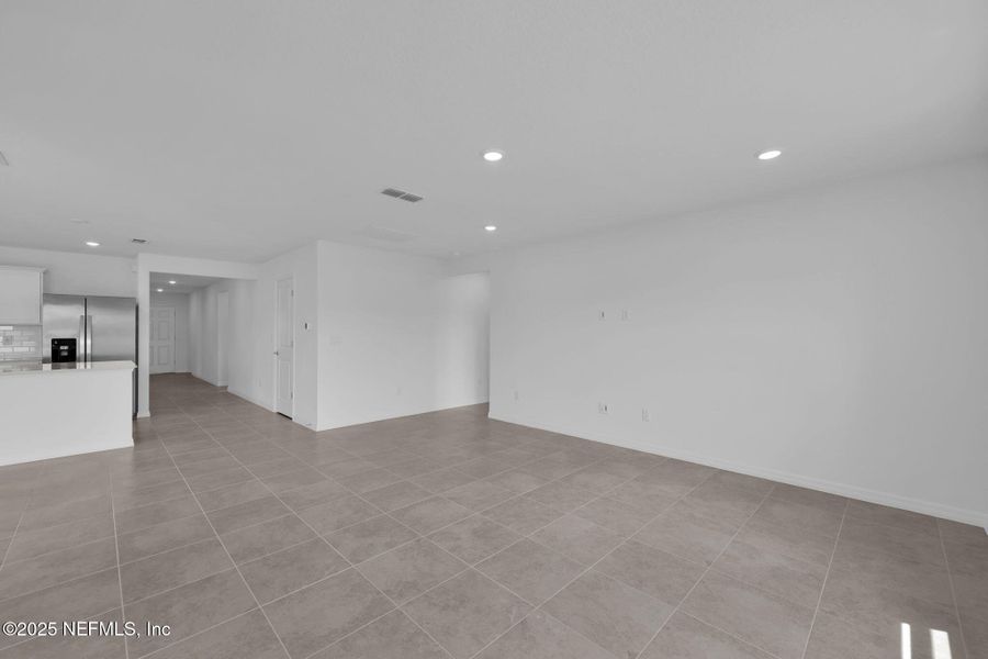 Spacious, unfurnished interior of a new home in Wells Landing, Jacksonville (Image 12). Spacious, unfurnished interior of a new home in Wells Landing, Jacksonville (Image 12).
