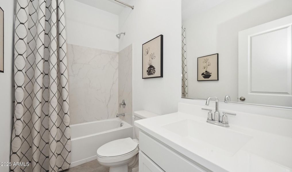 158611_Laveen Springs_Clyde_Hall Bath_Lo 158611_Laveen Springs_Clyde_Hall Bath_Lo