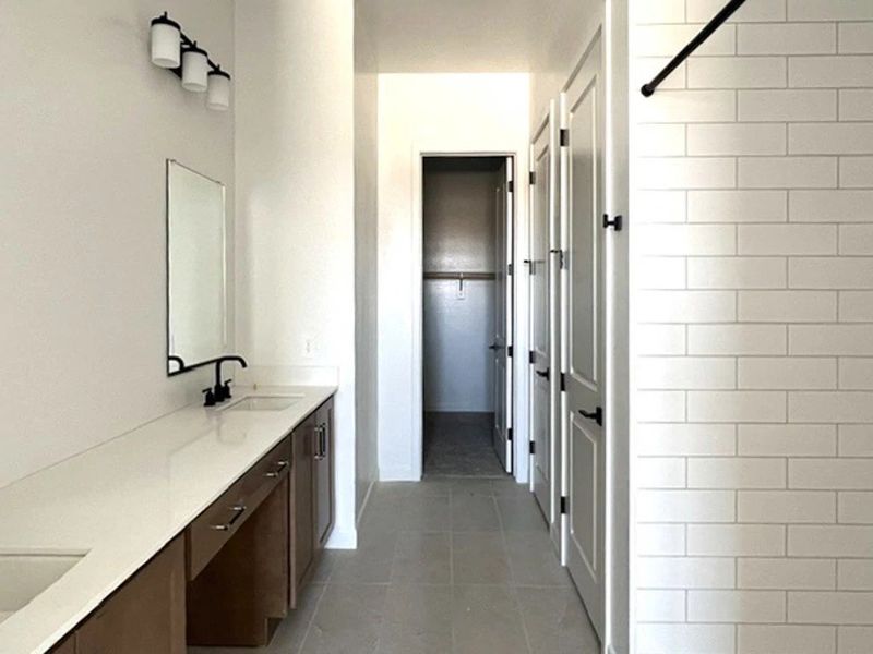 Primary suite