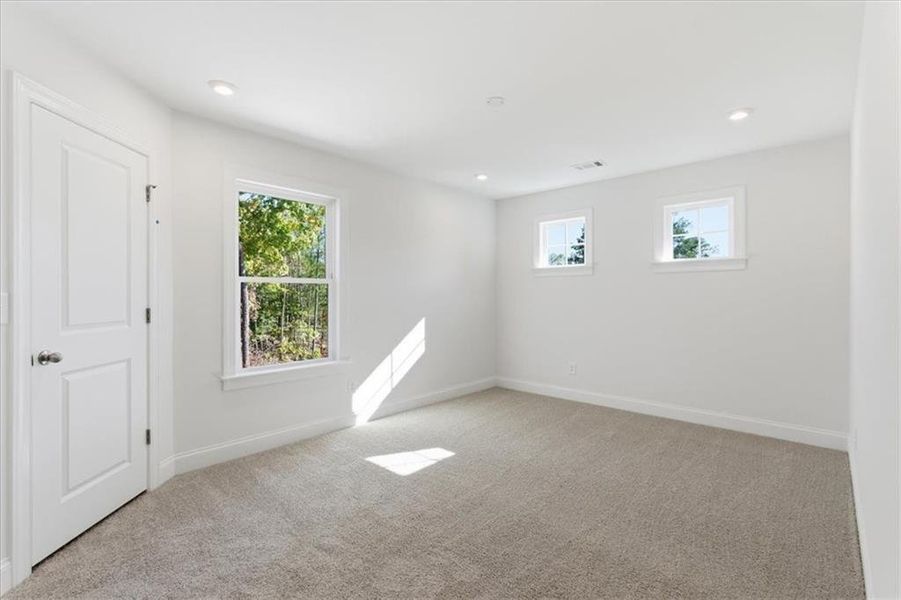 Spacious, unfurnished interior of a new home in The Estates at Hurricane Pointe, Douglasville (Image 41).