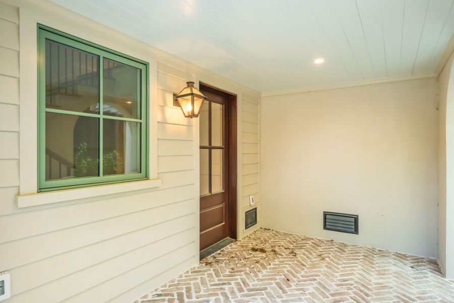 Exterior details and patio area of a home in , Charleston (Image 33).