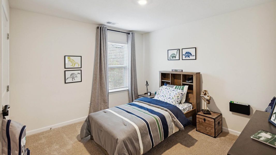 Representative furnished interior of a home built from the Hayden by D.R. Horton in Fairview Hills, Cleveland (Image 14).