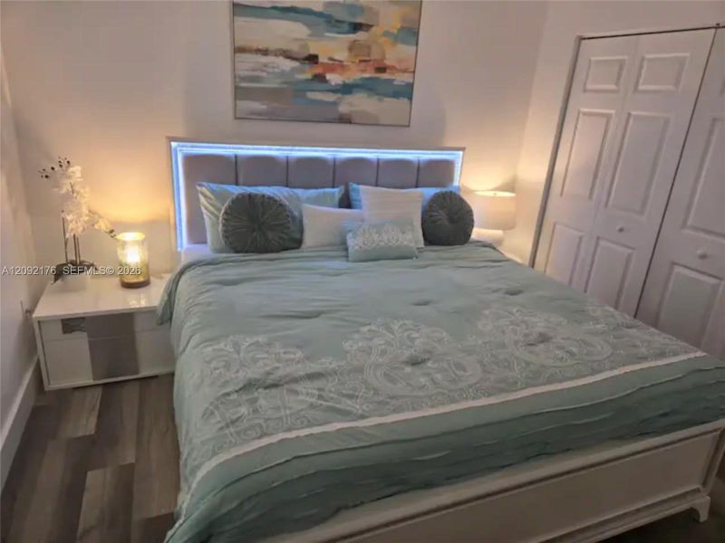 Furnished interior view inside a new home in , Cape Coral (Image 6). Furnished interior view inside a new home in , Cape Coral (Image 6).