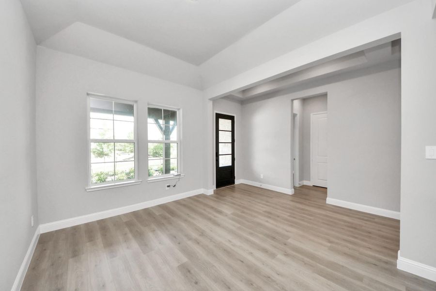 Spacious, unfurnished interior of a new home in ARTAVIA: Hilltop Collection, Conroe (Image 27). Spacious, unfurnished interior of a new home in ARTAVIA: Hilltop Collection, Conroe (Image 27).