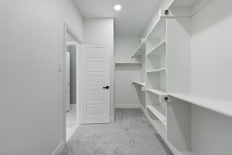 Furnished interior view inside a new home in , Grand Prairie (Image 12).