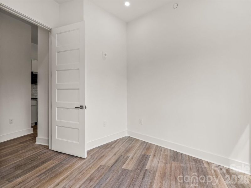 Spacious, unfurnished interior of a new home in , Asheville (Image 24).