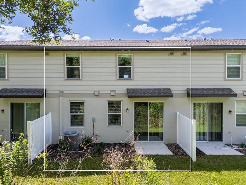 Exterior details and patio area of a home in , Wesley Chapel (Image 3).