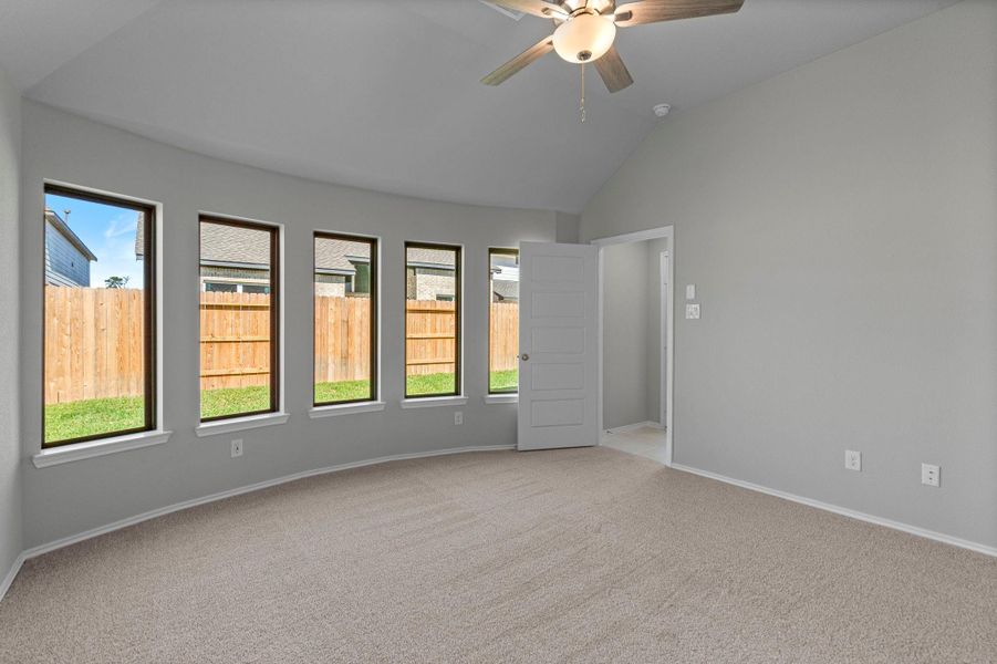 Spacious, unfurnished interior of a new home in Grand Central Park, Conroe (Image 15). Spacious, unfurnished interior of a new home in Grand Central Park, Conroe (Image 15).