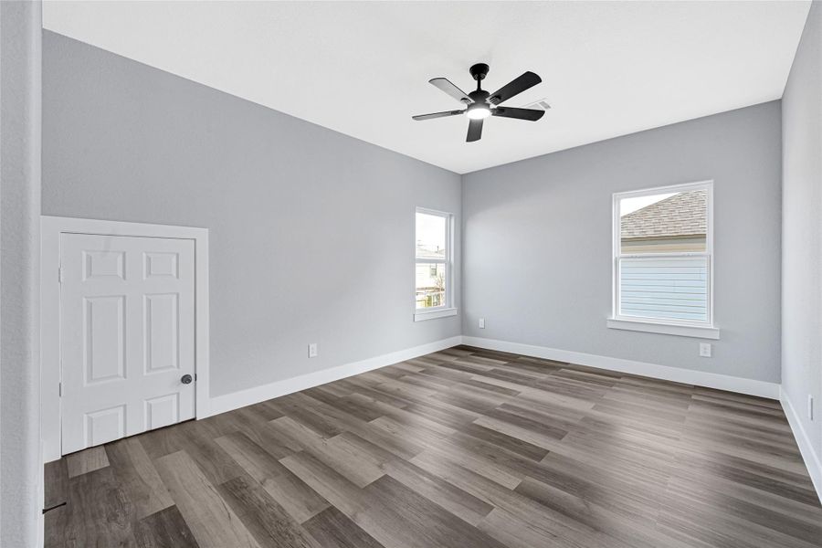 2nd master bedroom, on the second floor 2nd master bedroom, on the second floor