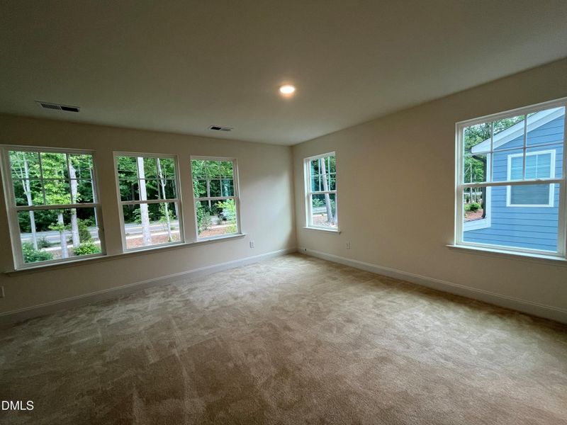 NFS 25 Primary with bedwall windows