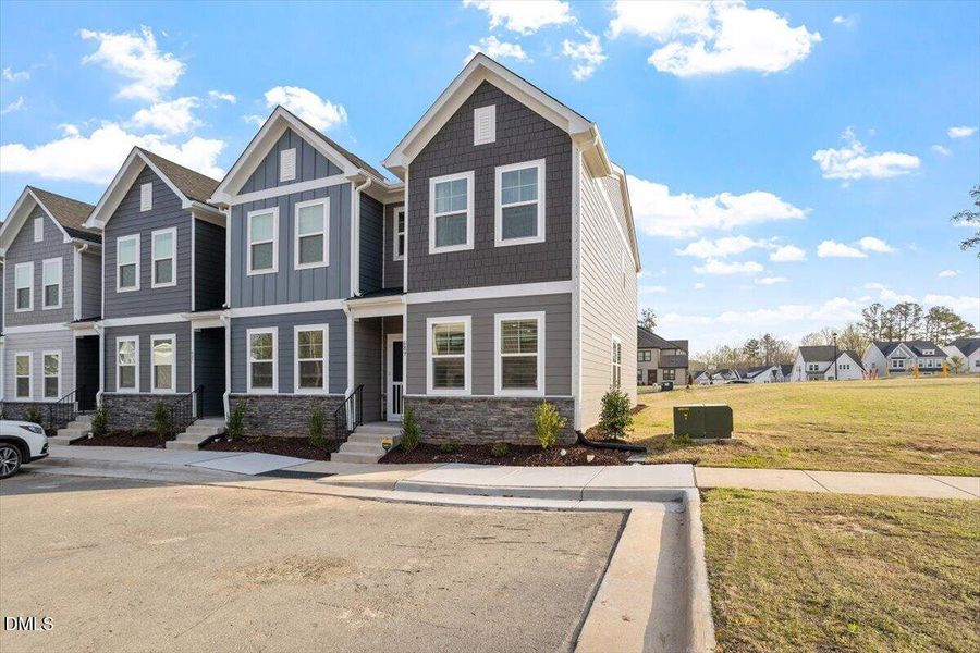 03-689 Mirkwood Ave [2903610]_03