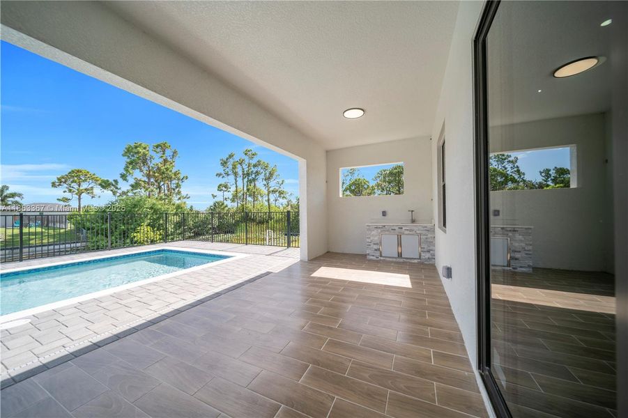 Image 12 of a home in .