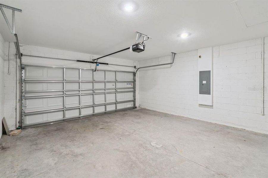 Spacious, unfurnished interior of a new home in Liberty Preserve, Leesburg (Image 23). Spacious, unfurnished interior of a new home in Liberty Preserve, Leesburg (Image 23).