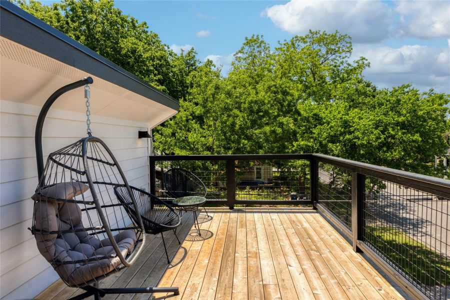 Exterior details and patio area of a home in , Austin (Image 22).