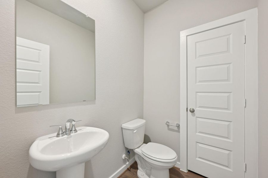 Photo is not of the actual home, but is an inspirational photo of builder’s model home and may depict options, furnishings, and/or decorator features that are not included Photo is not of the actual home, but is an inspirational photo of builder’s model home and may depict options, furnishings, and/or decorator features that are not included