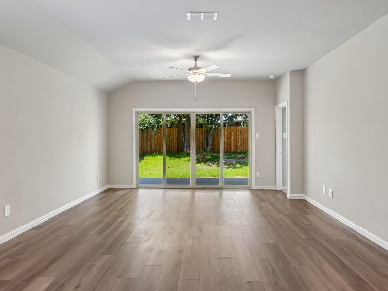 Spacious, unfurnished interior of a new home in Stella Hills, Denton (Image 16). Spacious, unfurnished interior of a new home in Stella Hills, Denton (Image 16).
