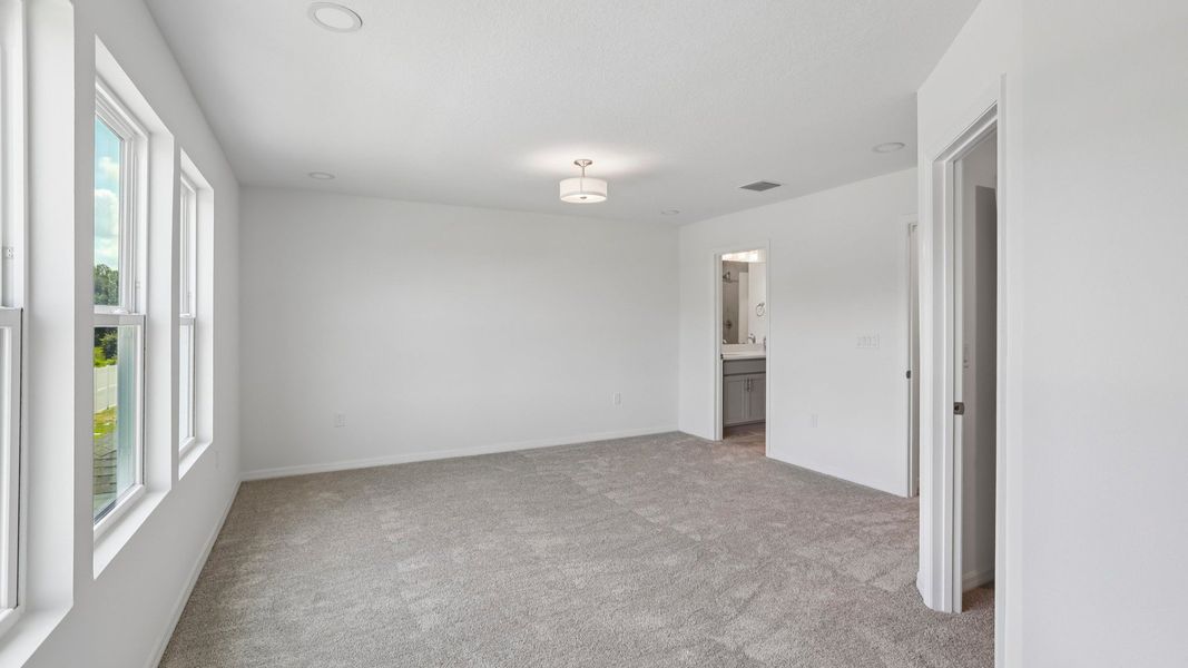 Furnished interior view inside a new home in Twin Oaks, Zephyrhills (Image 27).