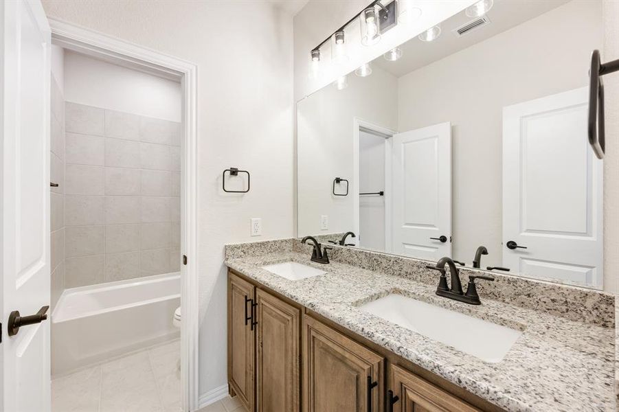 Furnished interior view inside a new home in Glenwood Meadows, Argyle (Image 10). Furnished interior view inside a new home in Glenwood Meadows, Argyle (Image 10).