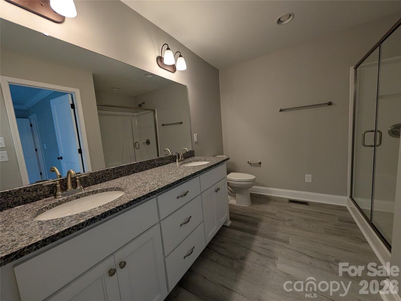 Double Vanity Master Bath