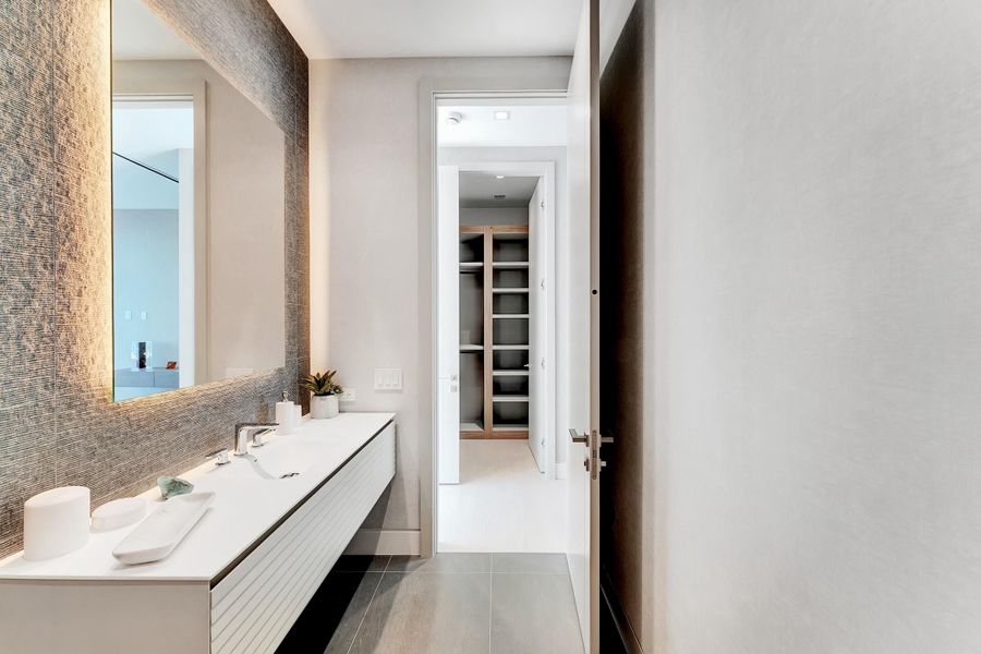 Image00057 Image00057