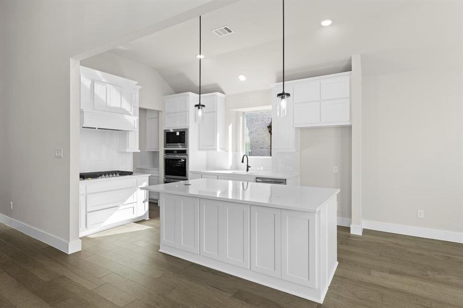 10. 2413 Haley - Kitchen (2) 10. 2413 Haley - Kitchen (2)