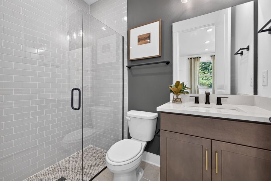 Representative furnished interior of a home built from the Newlyn by Pulte Homes in Windsor Court, Fayetteville (Image 15).