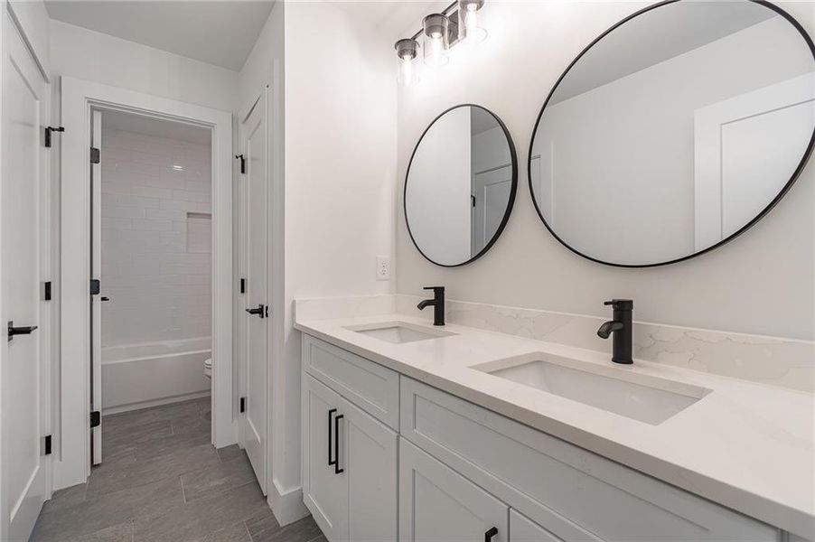 Furnished interior view inside a new home in , Gainesville (Image 13).