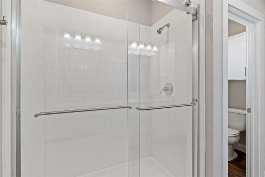 Close-up of interior finishes inside a home in , Weatherford (Image 18).