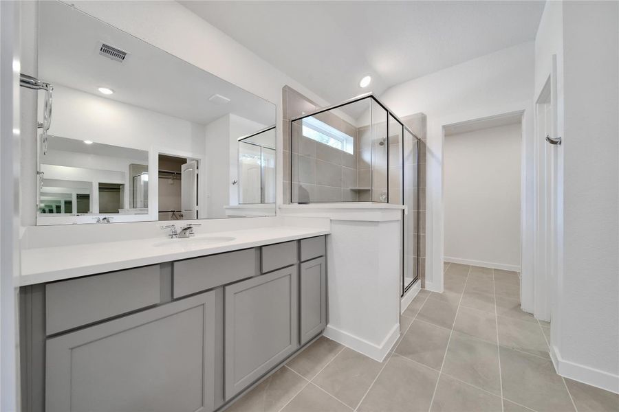 Furnished interior view inside a new home in Roman Forest, New Caney (Image 13).