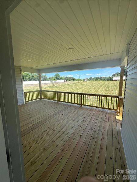 Exterior details and patio area of a home in Cardiff Glyn, Catawba (Image 3).