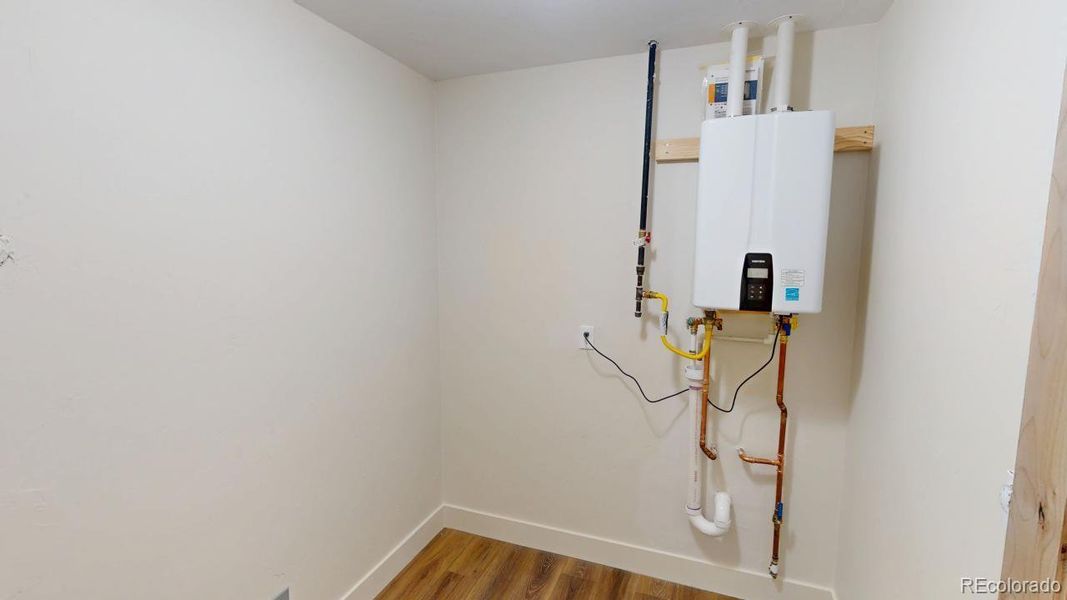 Furnished interior view inside a new home in , Crestone (Image 3).