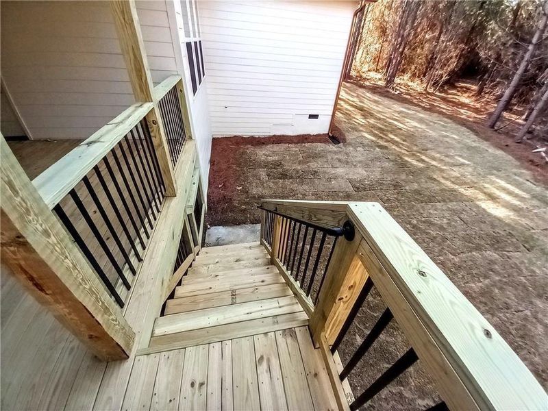 Exterior details and patio area of a home in , Temple (Image 3).