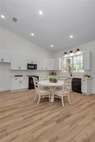 Furnished interior view inside a new home in , Dunnellon (Image 36).