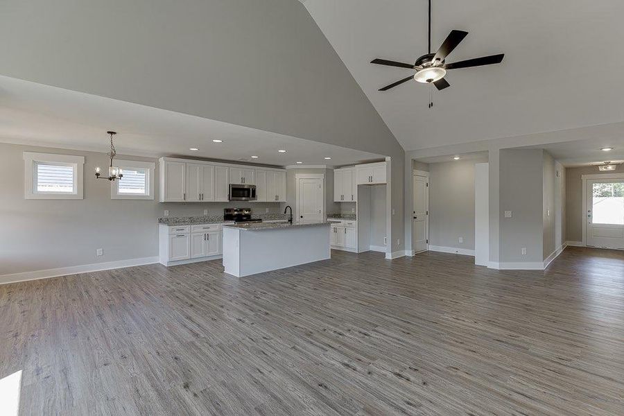 Spacious, unfurnished interior of a new home in , Hartwell (Image 31). Spacious, unfurnished interior of a new home in , Hartwell (Image 31).
