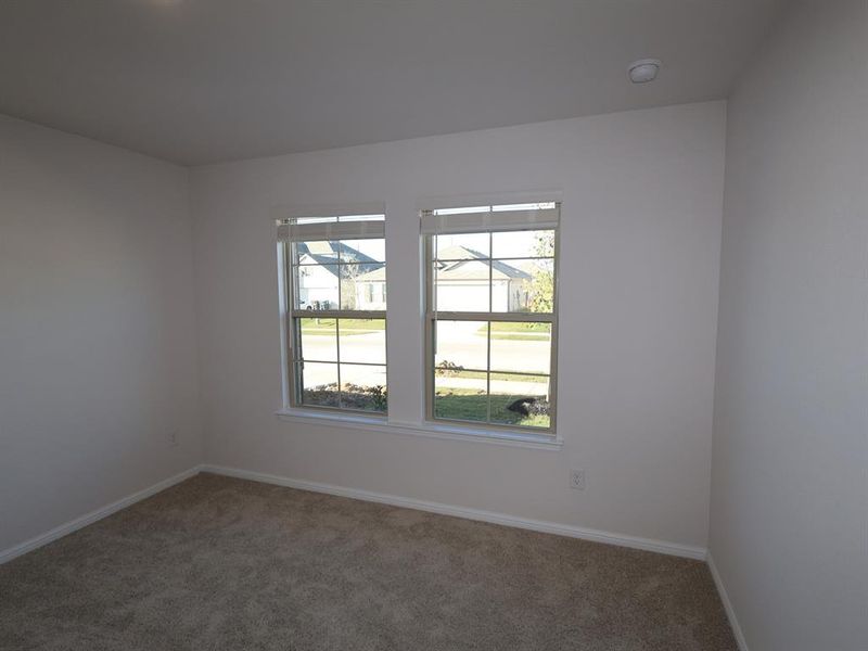Spacious, unfurnished interior of a new home in Sanderos, Fort Worth (Image 14).