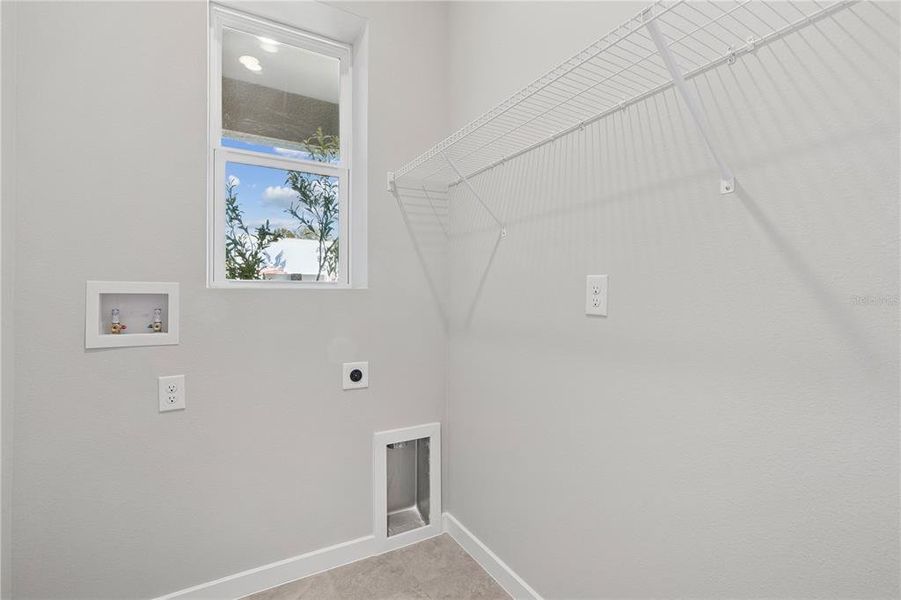 Spacious, unfurnished interior of a new home in Sabana Reserve, Ocala (Image 15).