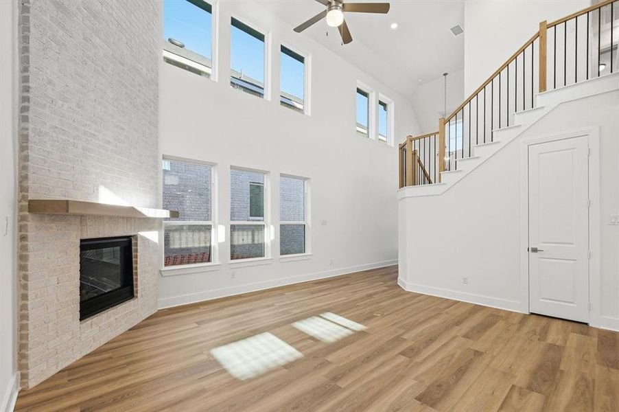 Spacious, unfurnished interior of a new home in Aster Park, McKinney (Image 10).