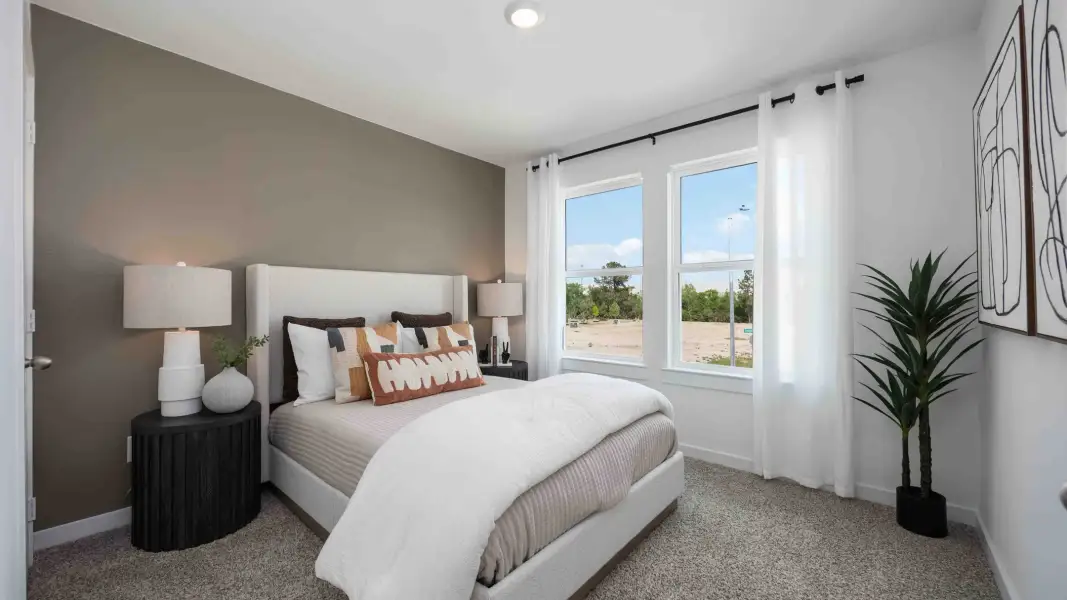 Furnished interior view inside a new home in Palmi, Houston (Image 10).