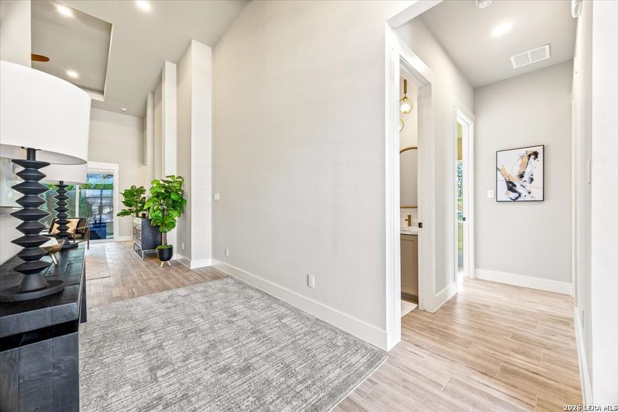 Spacious, unfurnished interior of a new home in , San Antonio (Image 21).